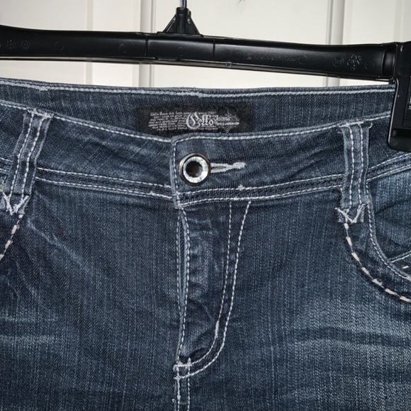 Celio Jeans - Rear Pocket Design - Picture 2 of 5